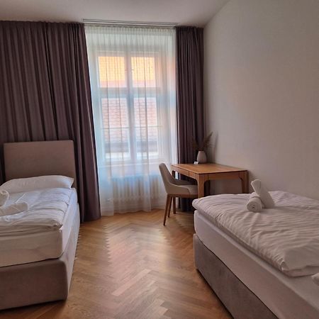 Laurinska 1 Apartments Bratislava Bagian luar foto