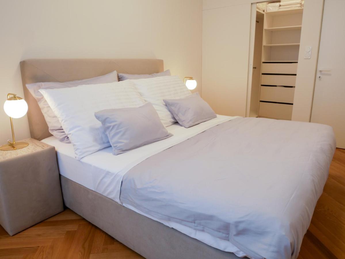 Laurinska 1 Apartments Bratislava Bagian luar foto