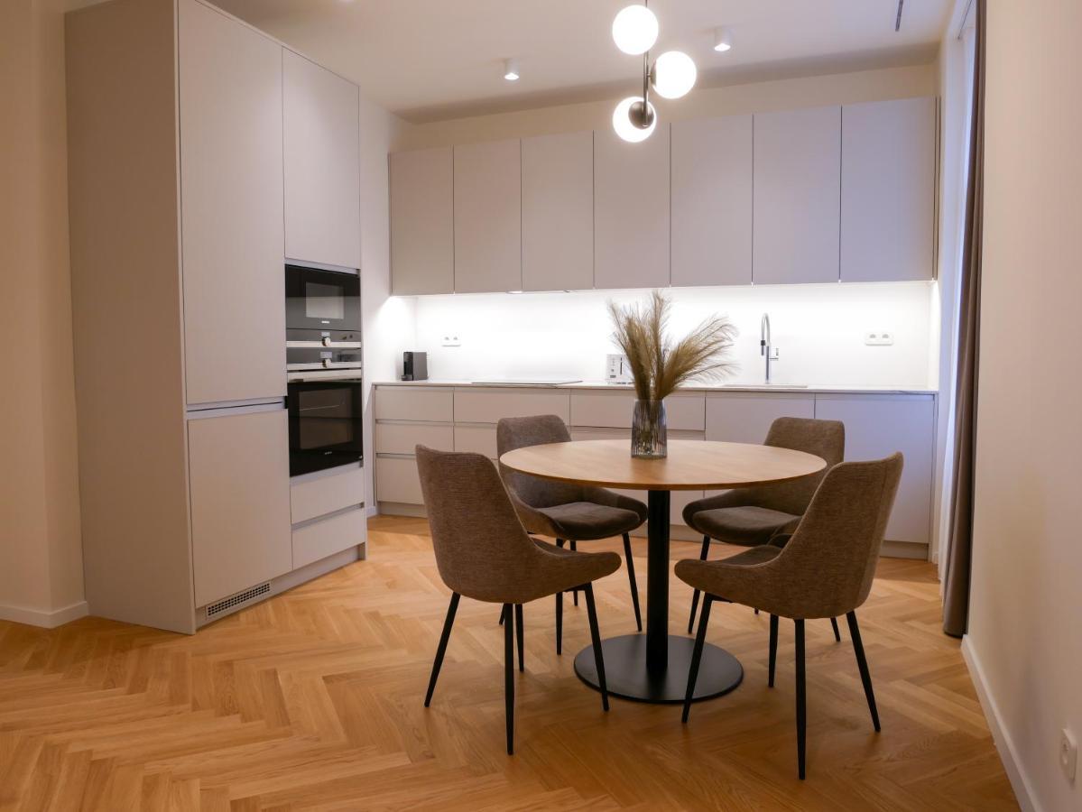 Laurinska 1 Apartments Bratislava Bagian luar foto