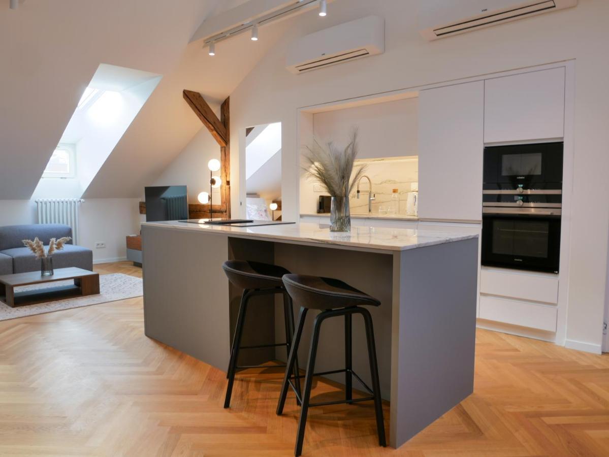 Laurinska 1 Apartments Bratislava Bagian luar foto