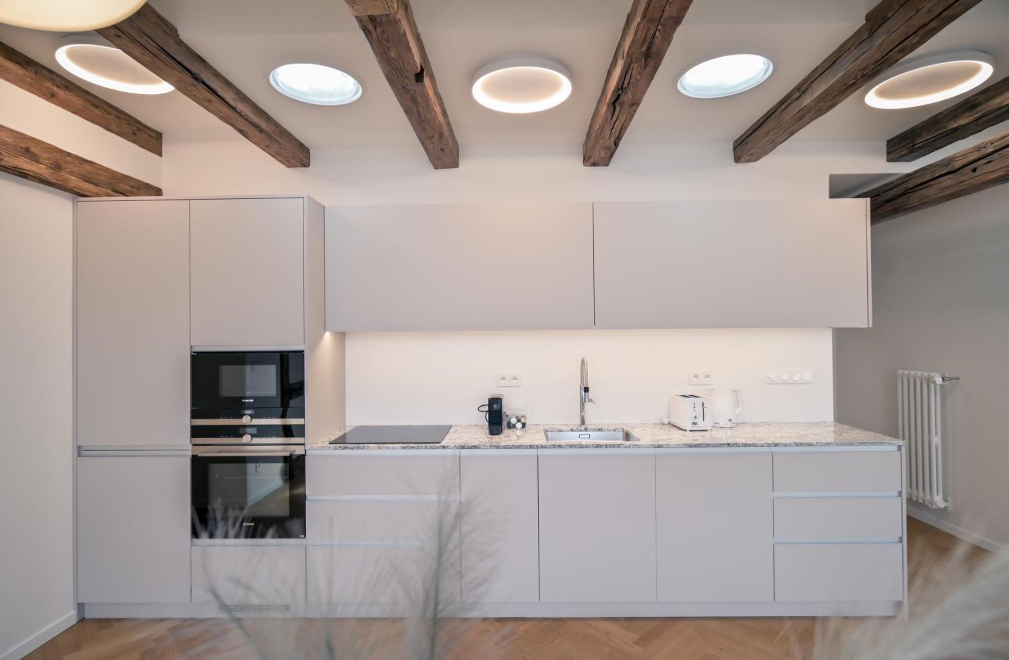 Laurinska 1 Apartments Bratislava Bagian luar foto
