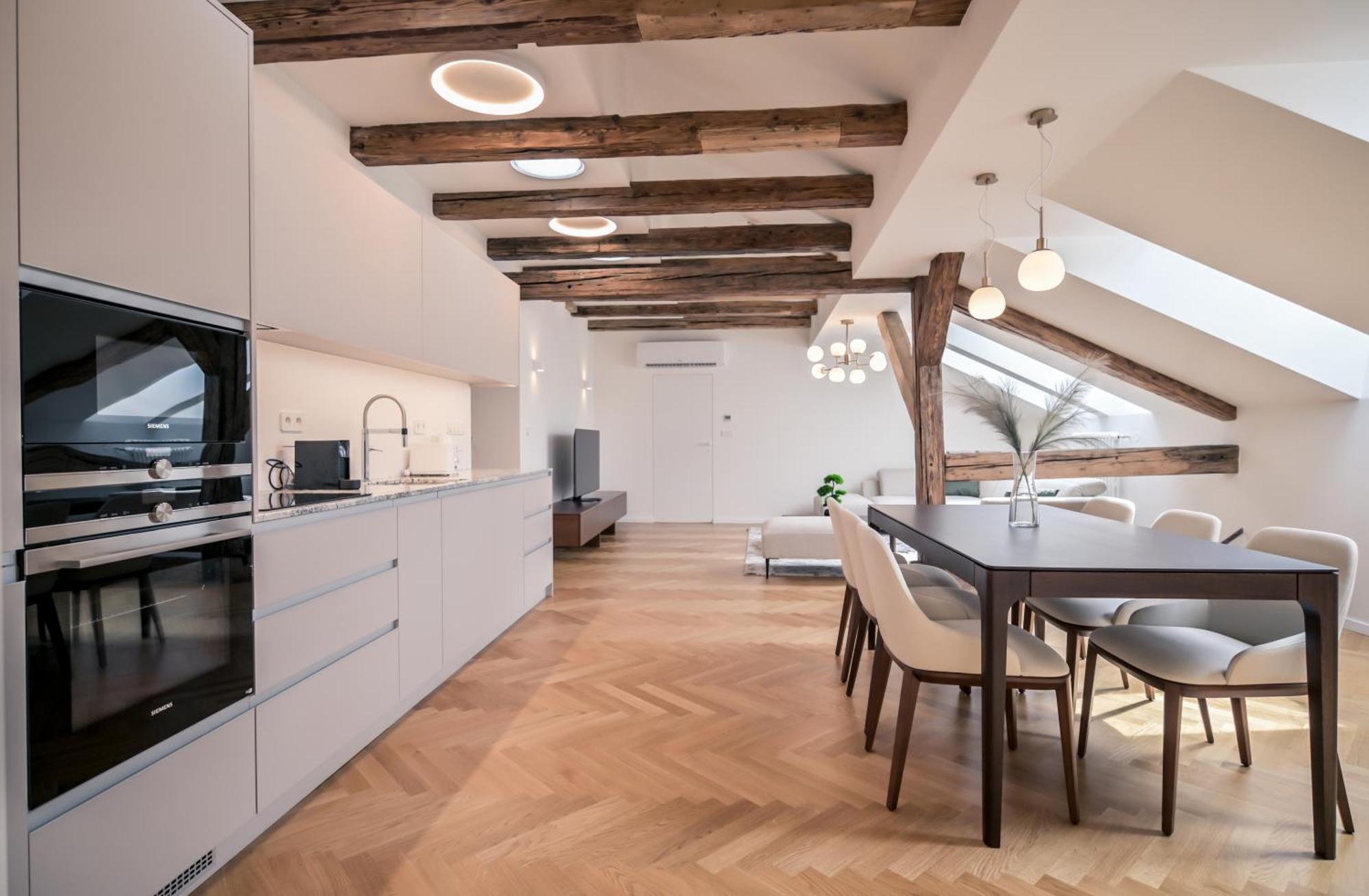 Laurinska 1 Apartments Bratislava Bagian luar foto