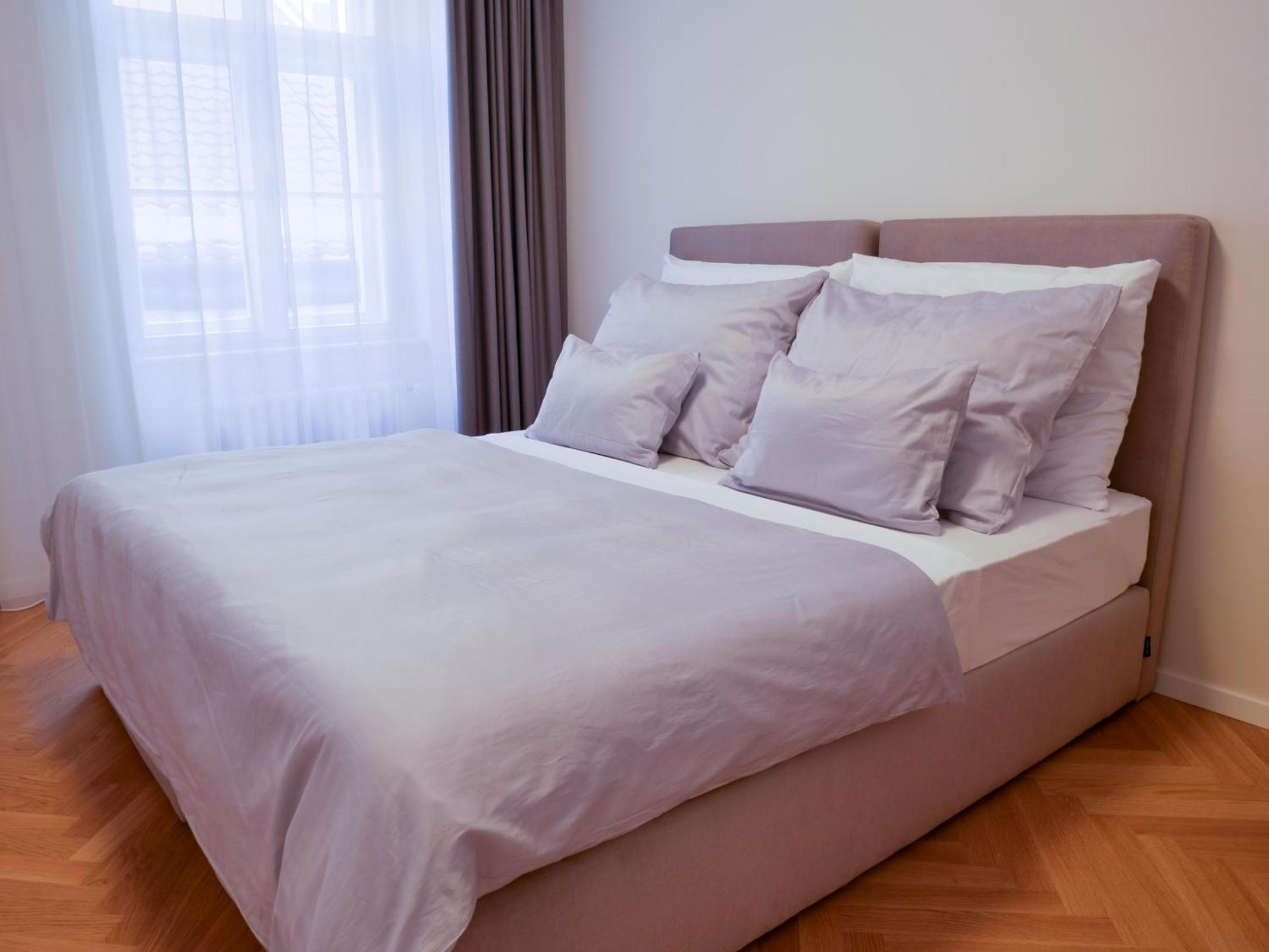 Laurinska 1 Apartments Bratislava Bagian luar foto